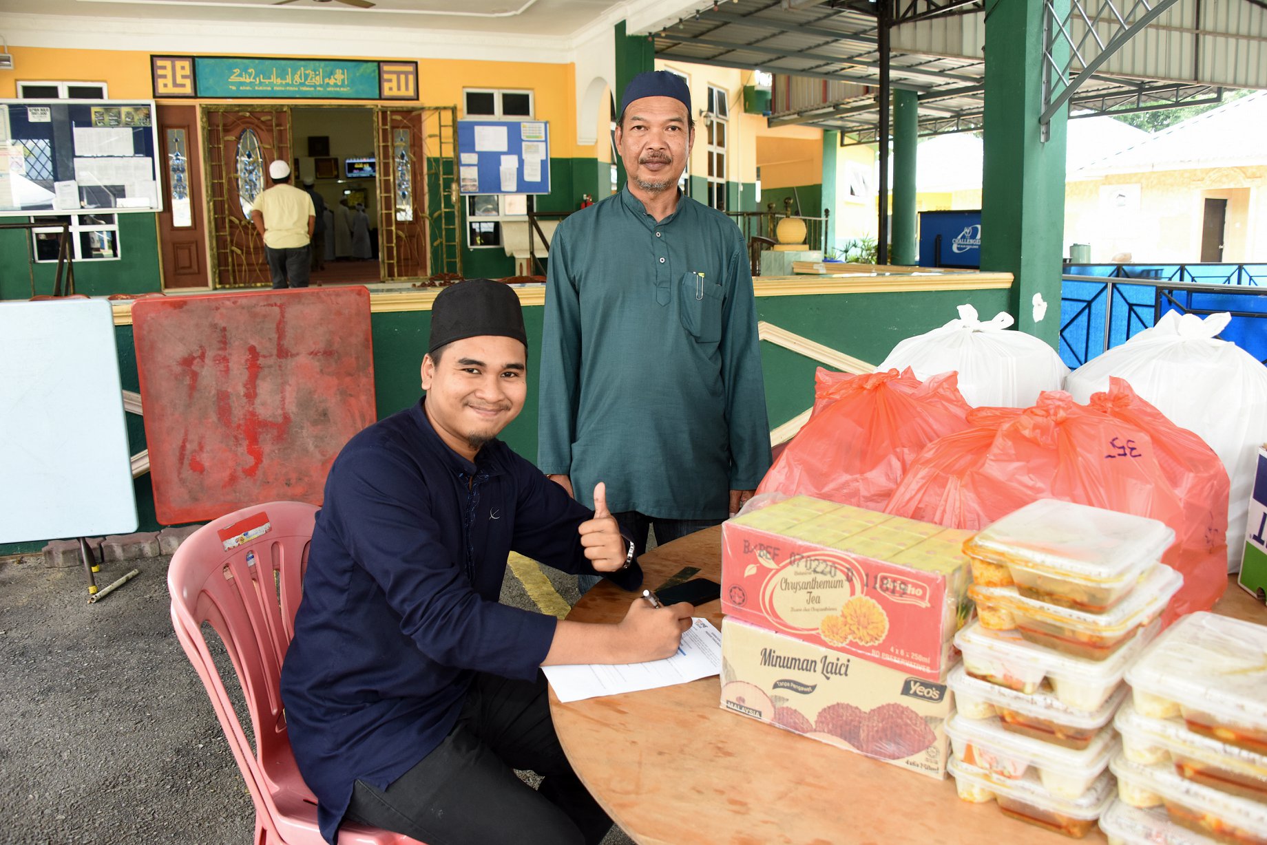 SME Bank sumbang pek makanan kepada Maahad Tahfiz Al-Muhammadiyah, Rawang