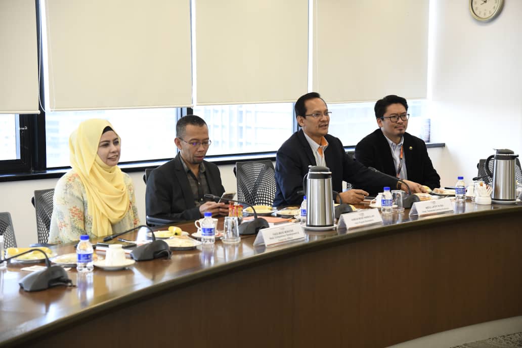 Visit by Delegates from Ministry of Economy and Finance, Cambodia