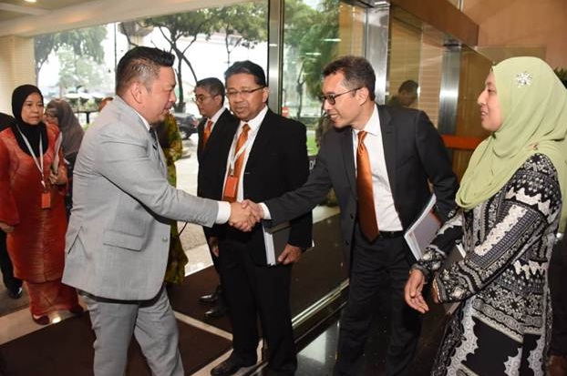 MITI visits SME Bank 09072018
