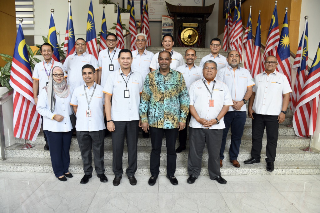 Official Visit by KUSKOP's Deputy Minister YB Dato' Ramanan Ramakrishnan to SME Bank